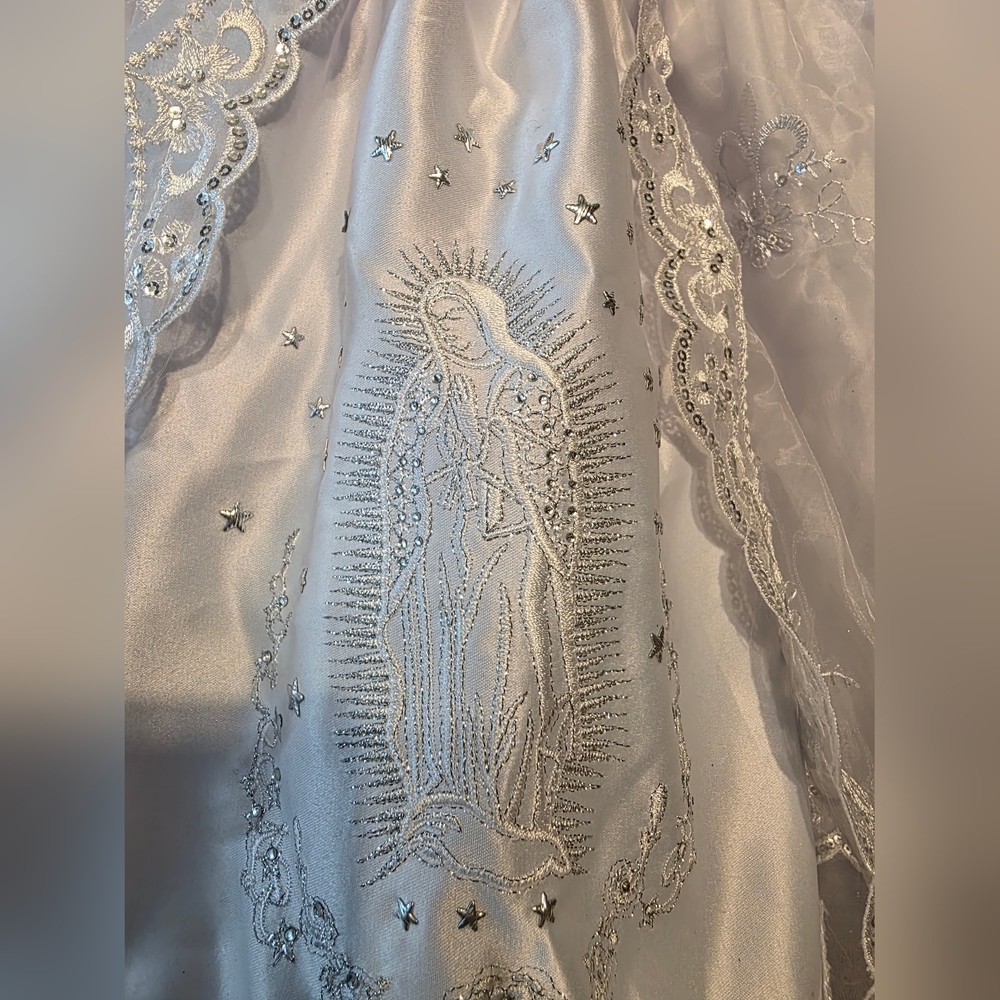 Elegant White Lace Kids Dress - Picture 2 of 4